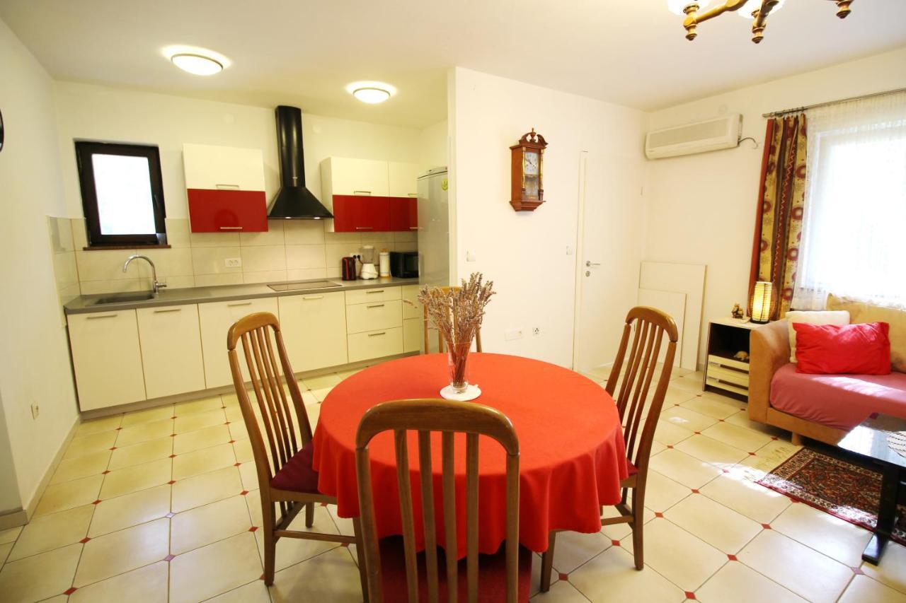 Apartment Duda Petrcane Ngoại thất bức ảnh