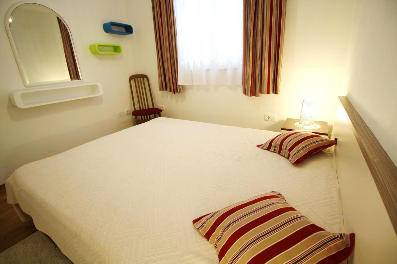 Apartment Duda Petrcane Ngoại thất bức ảnh